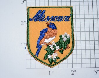 MISSOURI Bird and Flower (Bluebird Hawthorn) Crest (Voyager Emblem) Vintage Iron-on Embroidered Patch Travel Souvenir Collectible