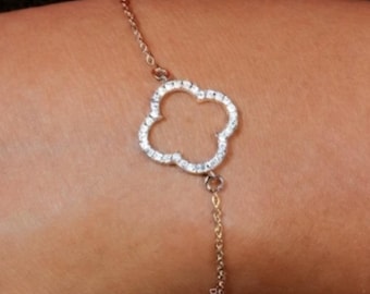 14K Gold clover bracelet,Four leaf clover bracelet,Minimalist Diamond Open Charm Bracelet, Elegant Everyday Unique Jewelry Gift for Her