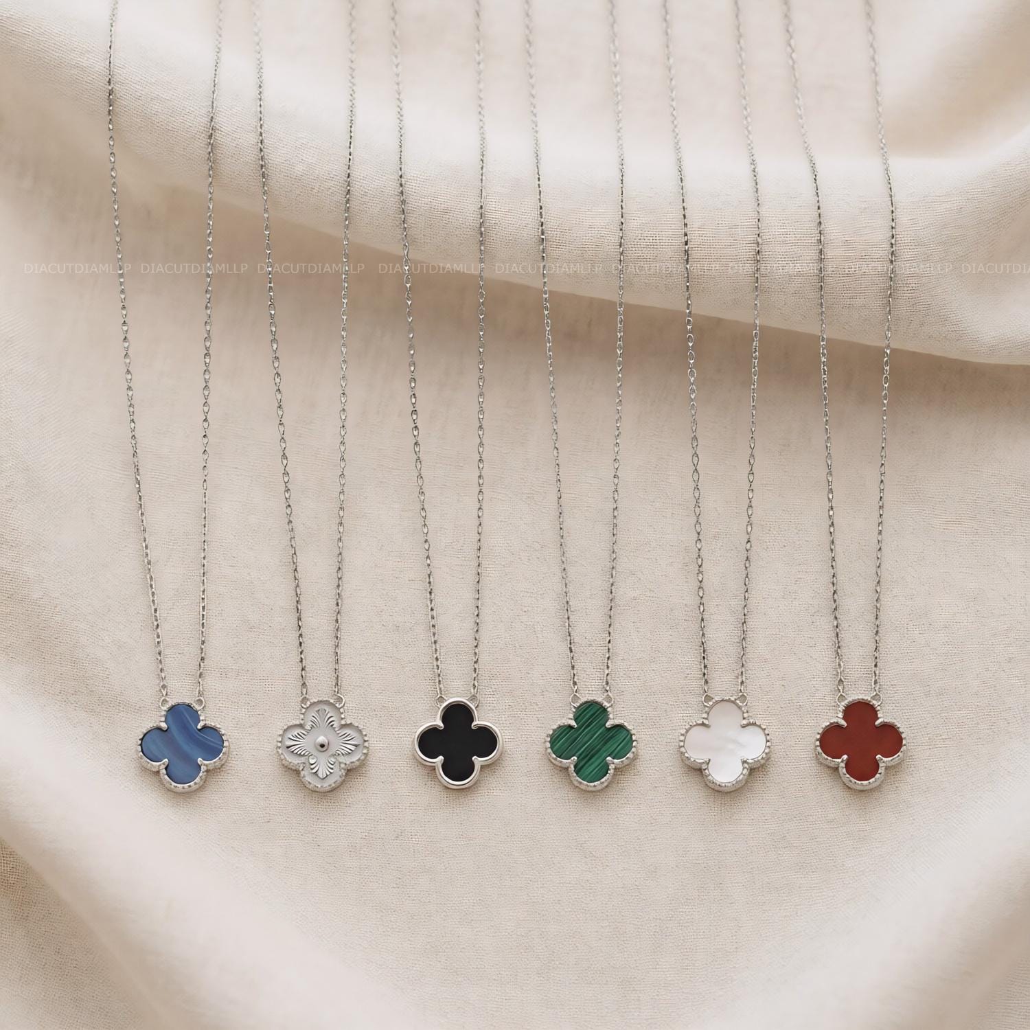 Van cleef necklace alhambra - Etsy 日本