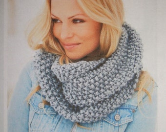 INSTANT DOWNLOAD PDF,  Digital File Knitted Pattern -Ladies Knitting Pattern, knit neck wrap, cowl, neckwarmer, knitted scarf, moss stitch