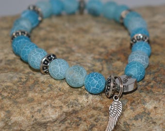 Blue Crackled Agate Angel Wing Bracelet – Matte Beaded Stretch Jewelry with Pewter Accents