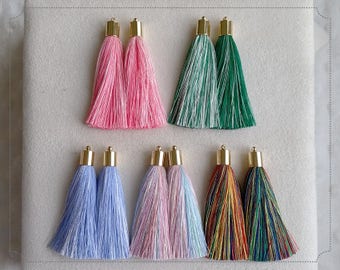 2 pcs - 2.4" Art Silk Tassel avec chapeau en laiton, thème multi-couleur Tassel Fournitures pour bijoux, sac charme ET0015