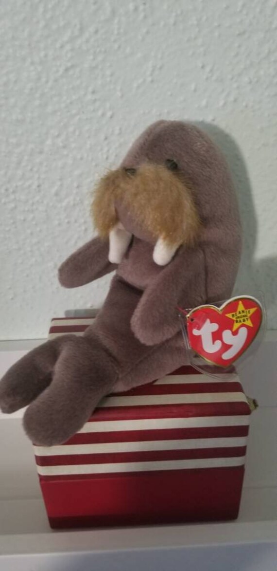jolly the walrus beanie baby