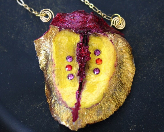 Golden leaf pendant