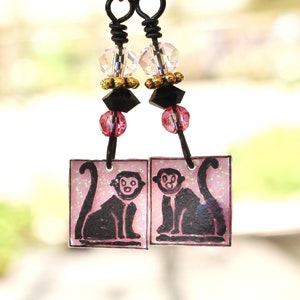 monkey earrings, monkey tail earrings, capuchin monkey, capuchin earrings, gift for her,primate earrings,animal earrings, zoo earrings(#867)