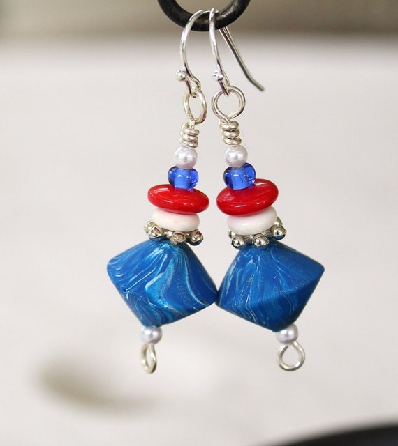 red white and blue earrings,4th of July earrings, July 4 earrings,Fourth of July earrings,patriotic earrings,handmade polymer beads(#784)