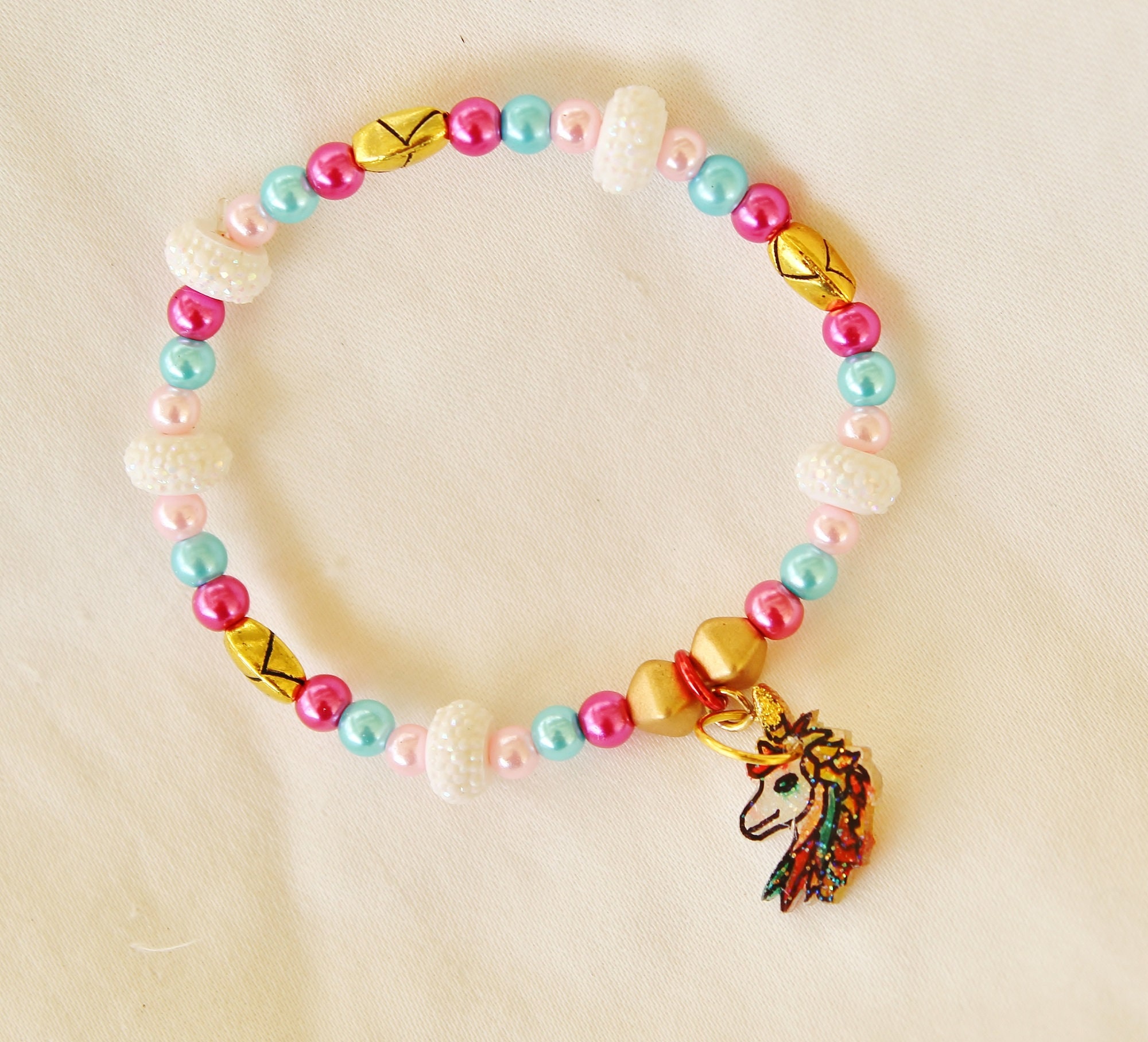 unicorn bracelet, magical beast, girl bracelet, unicorn bead bracelet, kid  gift, kid bracelet, kid jewelry, magic horse jewelry