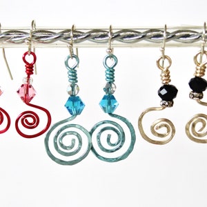 Wire swirl earrings, hammered wire earrings, colorful wire earrings, curlycue earrings, gift for her,wire gift earrings,treble clef earrings