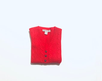Red Shetland Wool Vest: Vintage Button Front Sweater (Size Small)
