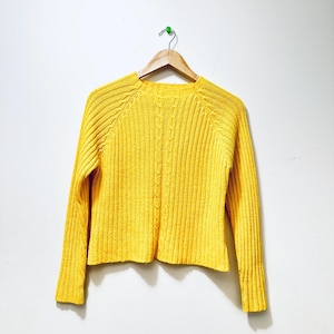 Vintage Yellow, preppy pullover sweater. Made in Hongkong. Size small.