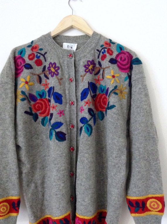 Grey wool sweater. Vintage embroidered wool cardi… - image 2