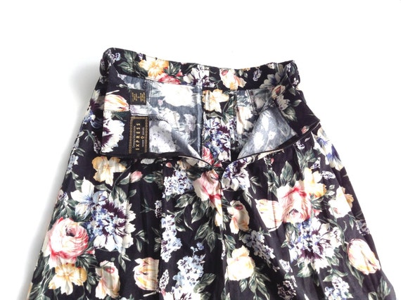 Retro floral print skirt. Vintage skirt - image 1