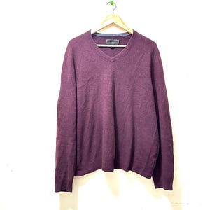 Vintage 2000s Cashmere V-Neck Sweater: Lightweight Dark Red Knit