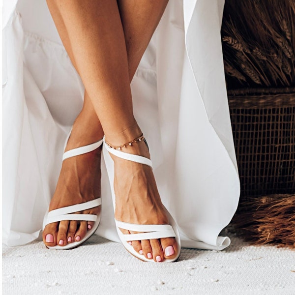 Sandales en cuir blanches, sandales spartiates grecques, chaussures de mariage d'été, cadeau pour elle, 100 % cuir véritable, sandales de mariée
