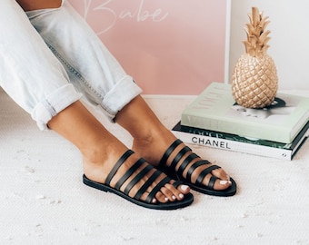 Black sandals,ancient greek style sandals,toe ring classic sandals,black slippers,strappy sandals,black slides
