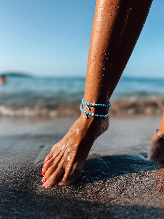 Gold Scallop Shell Anklet, Ivory Bead Ankle Bracelet