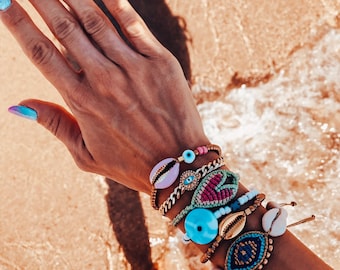 Combinación de pulseras de verano, pulseras de concha, pulsera de concha de cauri, conchas de puka, pulsera de corazón