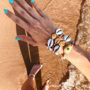 Shell bracelets, stackable bracelets,cowrie shell bracelet image 2