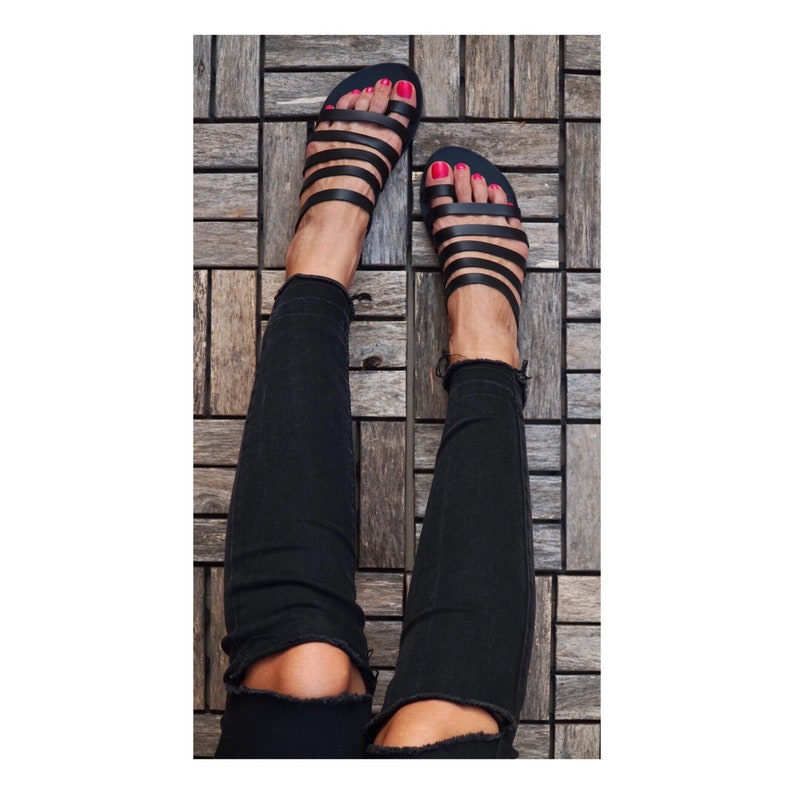 Black sandals,ancient greek style sandals,toe ring classic sandals,black slippers,strappy sandals,black slides image 4