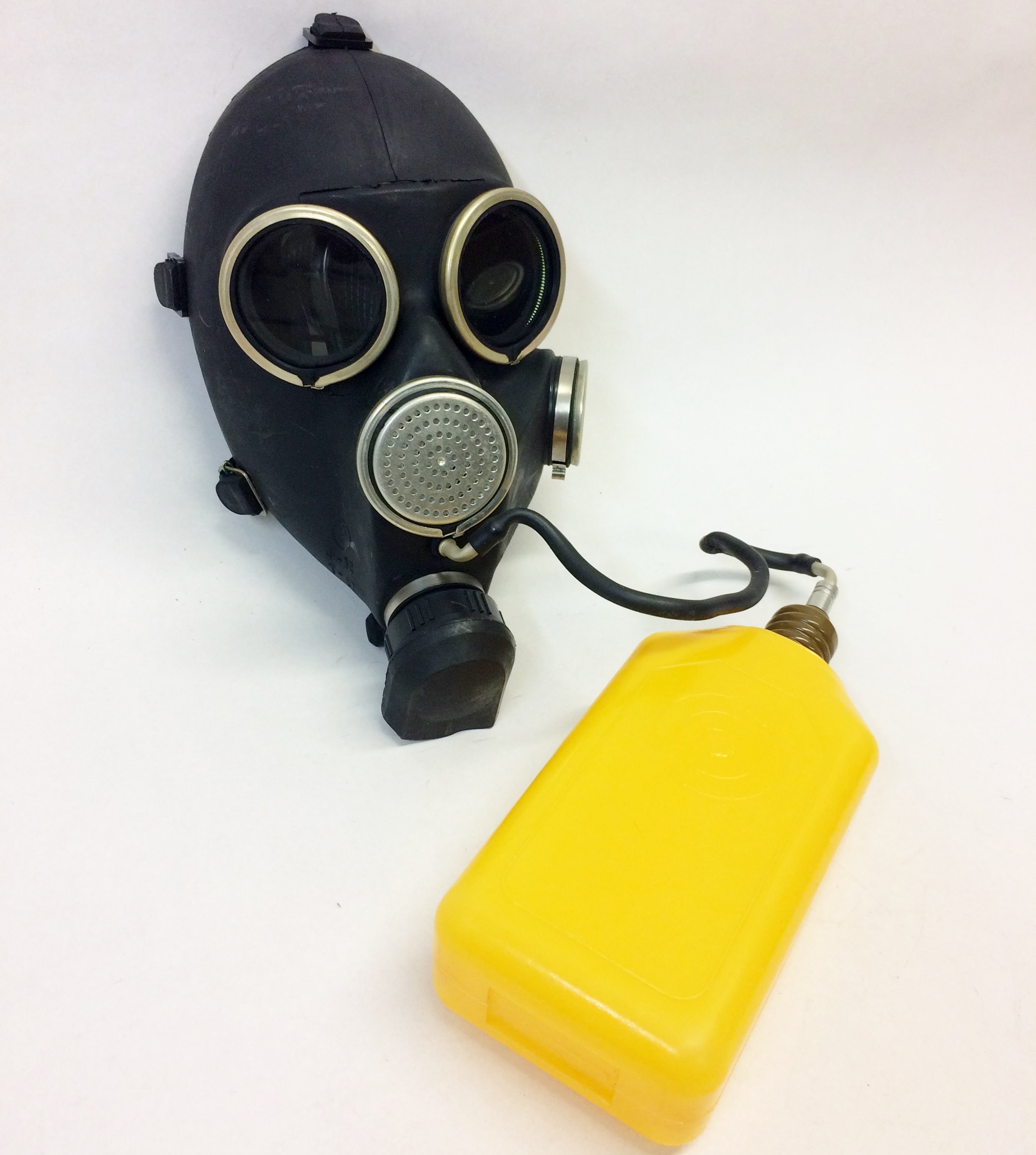 Black Rubber Gas Mask GP-7V With Drinking System Drinking Flask