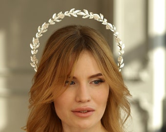 Leaf bridal halo with flowers Silver wedding headpiece  Laurel leaf flower crown Leaf tiara