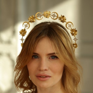 Halo crown Star crown Goddess crown Gold star halo Star headband Star headpiece Gold tiara