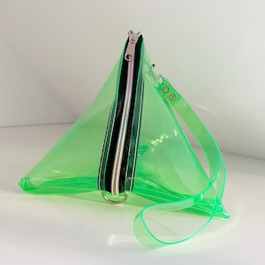 Zipper pouch for gym girl, super stable makeup bag, triangle, pyramid, gym accessories, smart toiletry, modern gift, geometric purse, vegan