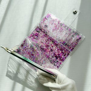 Cartera rosa con purpurina, monedero mediano y bonito, monedero transparente, regalo kawaii, carteras hechas a mano, rosa y negro, veganas y brillantes, estilo grunge. imagen 6