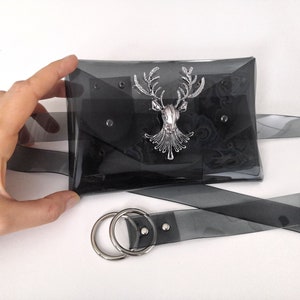 Minimalistische Gürteltasche mit Retro Hirsch Metallteilen, Gürteltasche, Gürteltasche, Gürteltasche, 90er Style, Festival Taschen, kleine Gürteltasche, Bauchtasche