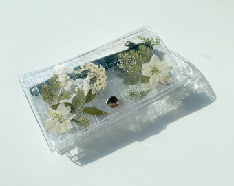Clear Floral Wallet Pressed Flower Wallet Transparent Vinyl Wallet Botanical Wallet Slim Organizer Feminine Gift Aesthetic Wallet