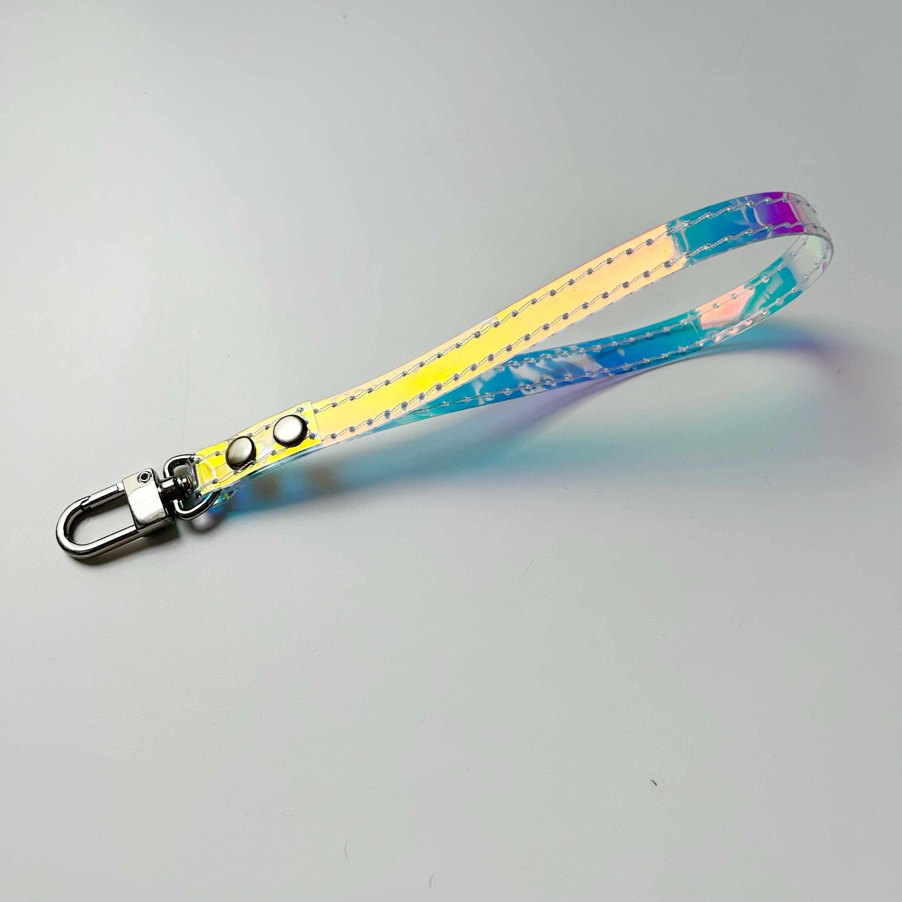 Stylish and Practical Vinyl Wristlet Strap - Perfect Addition to Your Wardrobe, Wrist Bracelet for wallet, purse or keys