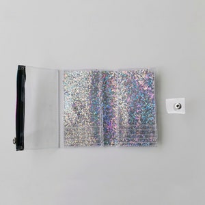 Cartera Holográfica Estrella: Brillo Plateado, ¡Vintage de los 90! 12 Ranuras para Tarjetas, Monedero con Cremallera, Billetero Plegable - Vegana, Hecha a Mano, ¡Detalles Arcoíris! imagen 3