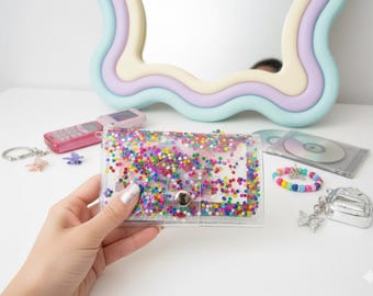 Portfel Glitter Pride Rainbow: ręcznie robiony portfel z winylu na karty i monety