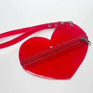 Bolsa de viaje, regalo de San Valentín, linda billetera, pequeño monedero de muñeca, corazón rojo, fácil de limpiar, accesorios para el día a día, regalo para adolescente, amor