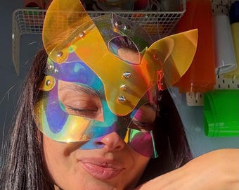 Cyber Fox Maske Vinyl UV Reaktiv Festival Rave Burning Man Soft Goth Verstellbare Spikes Vegan Handgefertigt