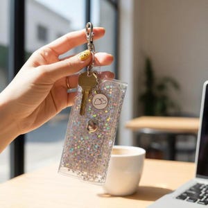 Glitter Key Pouch Y2K Rave Key Wallet 6 Slot Key Case Vegan Small Bag Charm Sparkling Key Organizer Gift For Her
