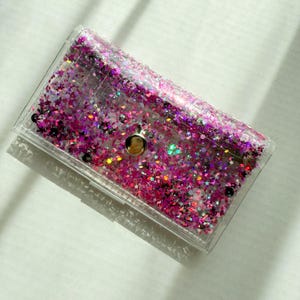 Cartera rosa con purpurina, monedero mediano y bonito, monedero transparente, regalo kawaii, carteras hechas a mano, rosa y negro, veganas y brillantes, estilo grunge. imagen 3