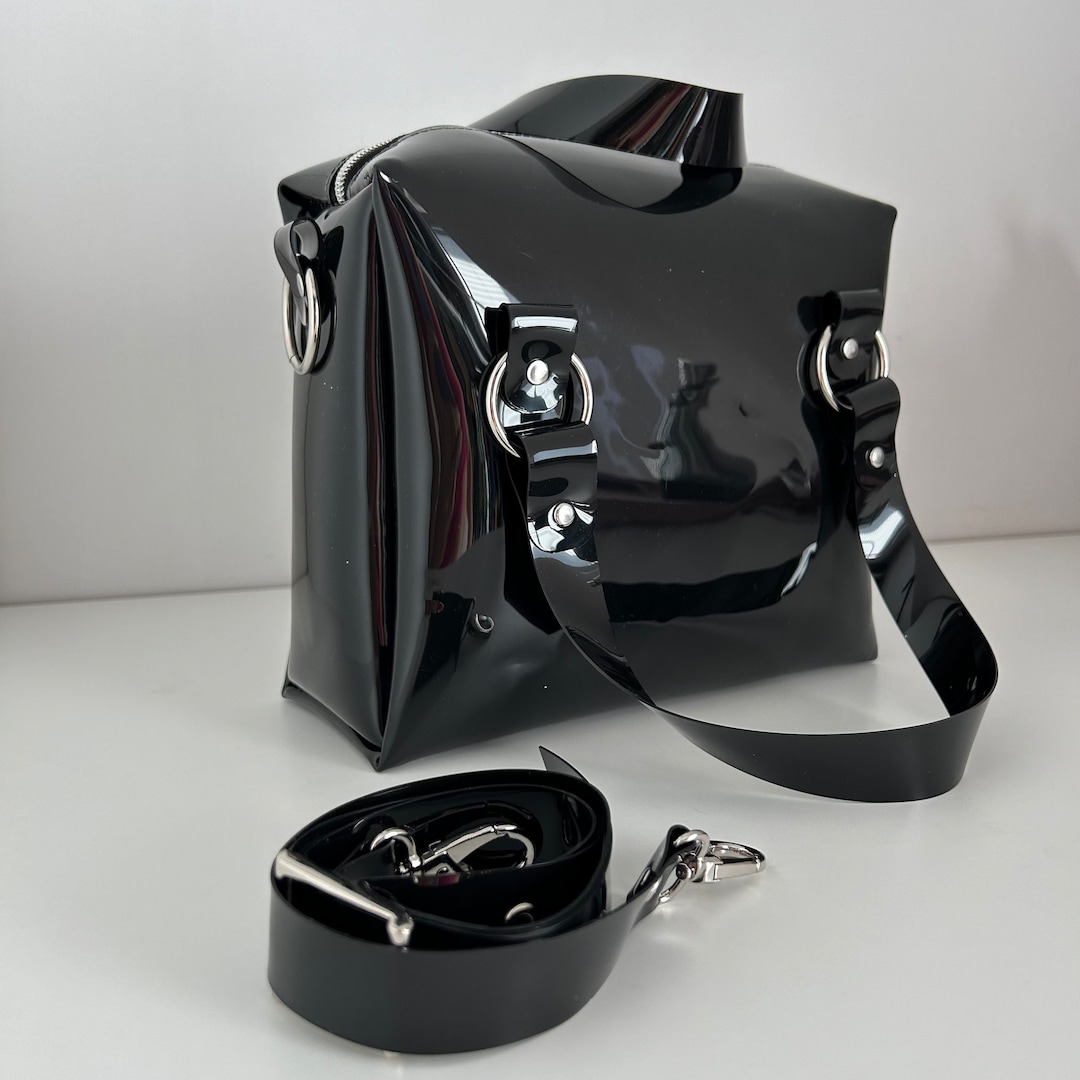 Stylish Rectangular Crossbody Bag With Rainbow Zipper - Perfect for ...