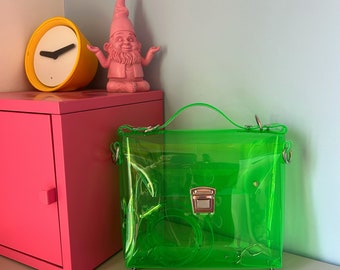 Stilvolle Grüne Transparente Umhängetasche - Trendige und funktionelle Tasche für Fashionistas! Leicht zu desinfizieren, Festivaltasche, Konzertleben