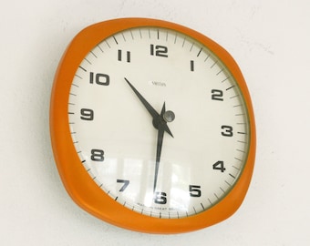Vintage Clock, Metamec, Red and Silver, Wall Clock, 1960s - Etsy