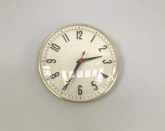 Vintage Clock, Metamec, Red and Silver, Wall Clock, 1960s - Etsy