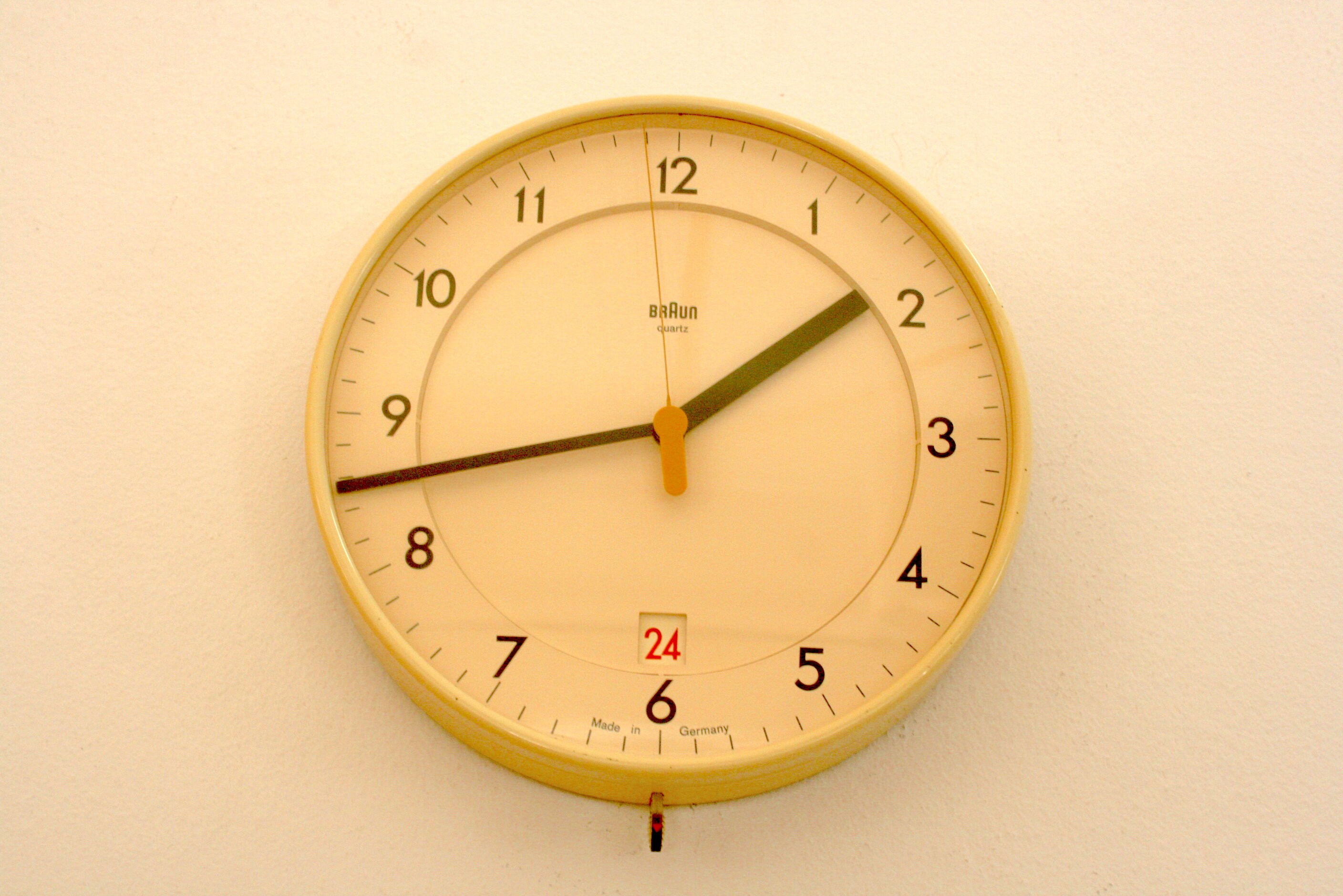 【未使用新品】 BRAUN ABK40 type 4823 MOMA Braun 4823 ABK 40 Wall Clock - Rare Stylish 80s Classic Design by