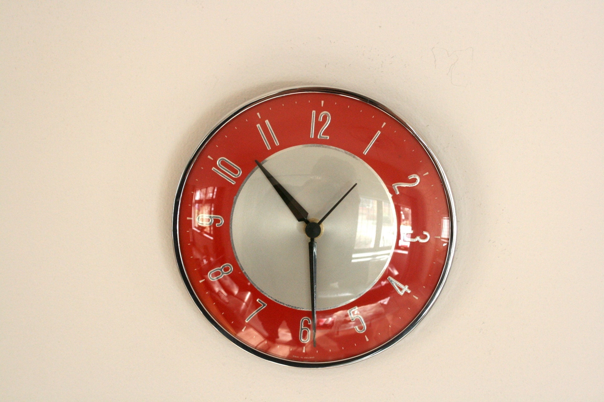 Vintage Clock, Metamec, Red and Silver, Wall Clock, 1960s - Etsy