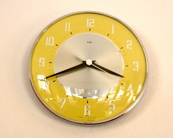 Vintage Clock, Metamec Wall, Yellow and Silver, 1970s - Vintage - Like New!