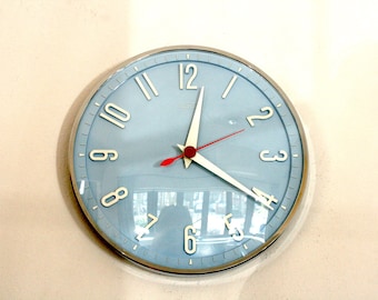 Orologio Vintage, Metamec da Parete, - Azzurro Cielo, vintage anni '60 '70