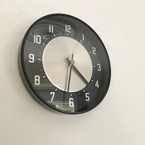 Vintage Clock, Metamec, Wall Clock, Black and Gold, vintage, 1970