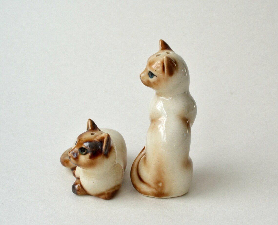 Vintage Cats Salt and Pepper Shakers Hand Painted Figurines Etsy