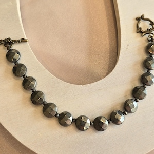 Pyrite beaded bracelet with toggle clasp, 10mm Faceted pyrite beads, Natural stone jewelry, Gemstone bracelet, Woman&#39;s bracelet