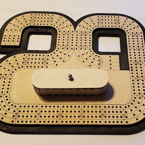 29 Hand Cribbage Board With Removable Peg Holder
