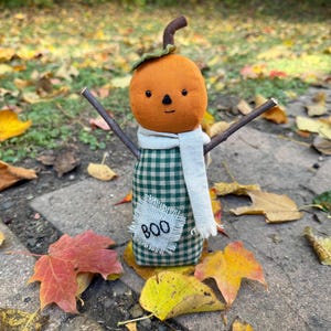 Handmade Pumpkin Doll, Rustic Fall & Halloween Decor, Farmhouse Autumn Shelf Sitter, Whimsical Fabric Figurine, Harvest Decoration